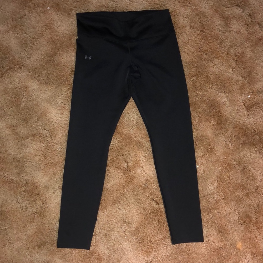 Underarmour leggings.
